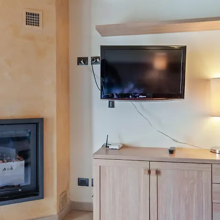 بيت للعطل Lake-view Holiday In With Garden And Fireplace *